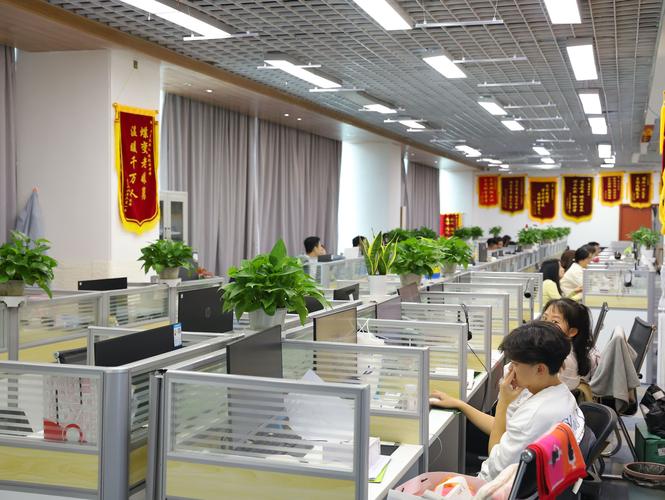 橋梁與港灣 江西幸云婚姻家庭心理咨詢與企業管理咨詢的融合之道
